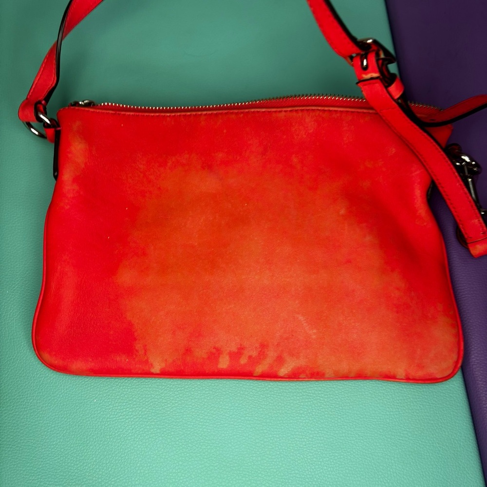 Coach Legacy Perforated East West Swingpack Bag Flawed - Picture 4 of 7